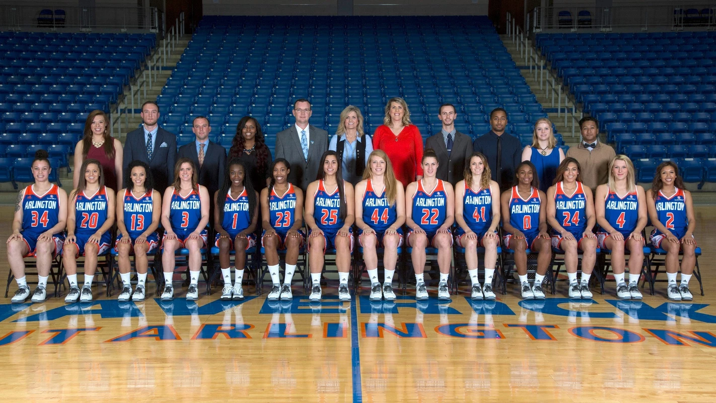 2015-16 WBB team photo
