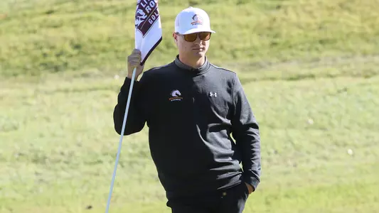 Zach Cole Flagstick Hold