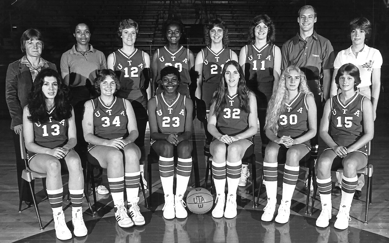 1981-82 WBB team photo
