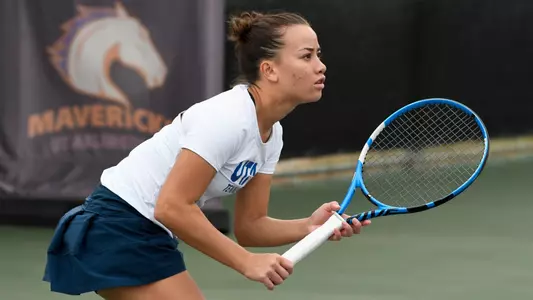 Sarina Reinertsen action shot UNT Invite