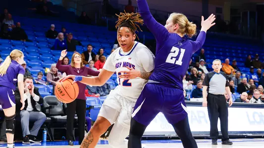 AB Driving In The Paint Against ACU
