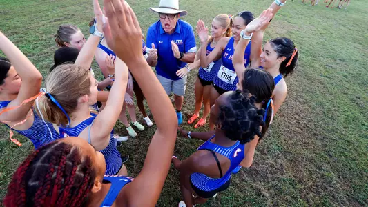 Women's Cross Country Team Break Huddle