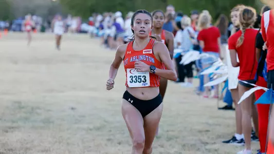 Isabel Borrego Running