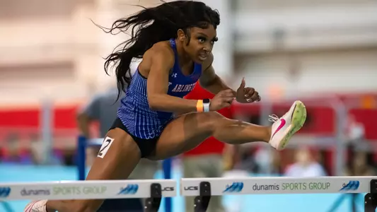 Zaire Moore Hurdling