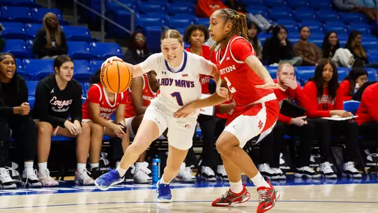 Aspen Thornton Driving Past Houston Defender
