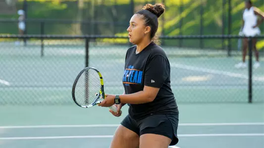Tasnime Ahamout Awaiting the Serve