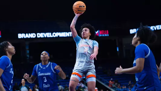 Nya Threatt floater vs Tennessee State