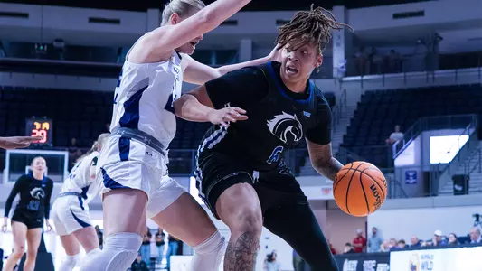 Avery Brittingham Backing Down ACU Defender