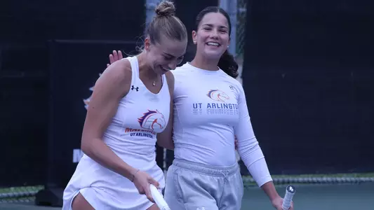 Ana Paula and Ioana Doubles Win Smile