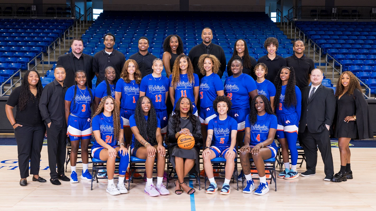 2025-26 Lady Mavs Basketball Team Picture