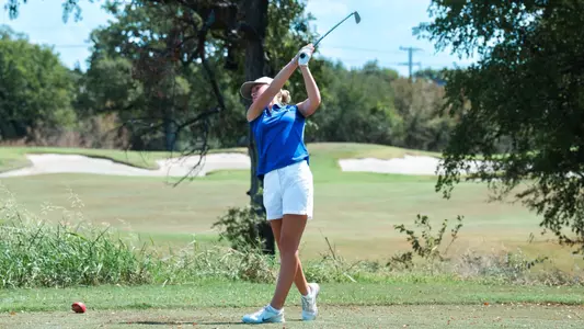 Chloe De Verner Swinging