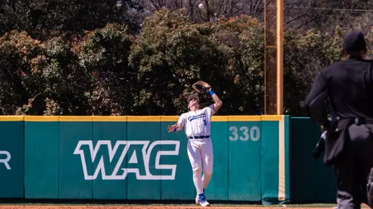 Dygert catching a pop up