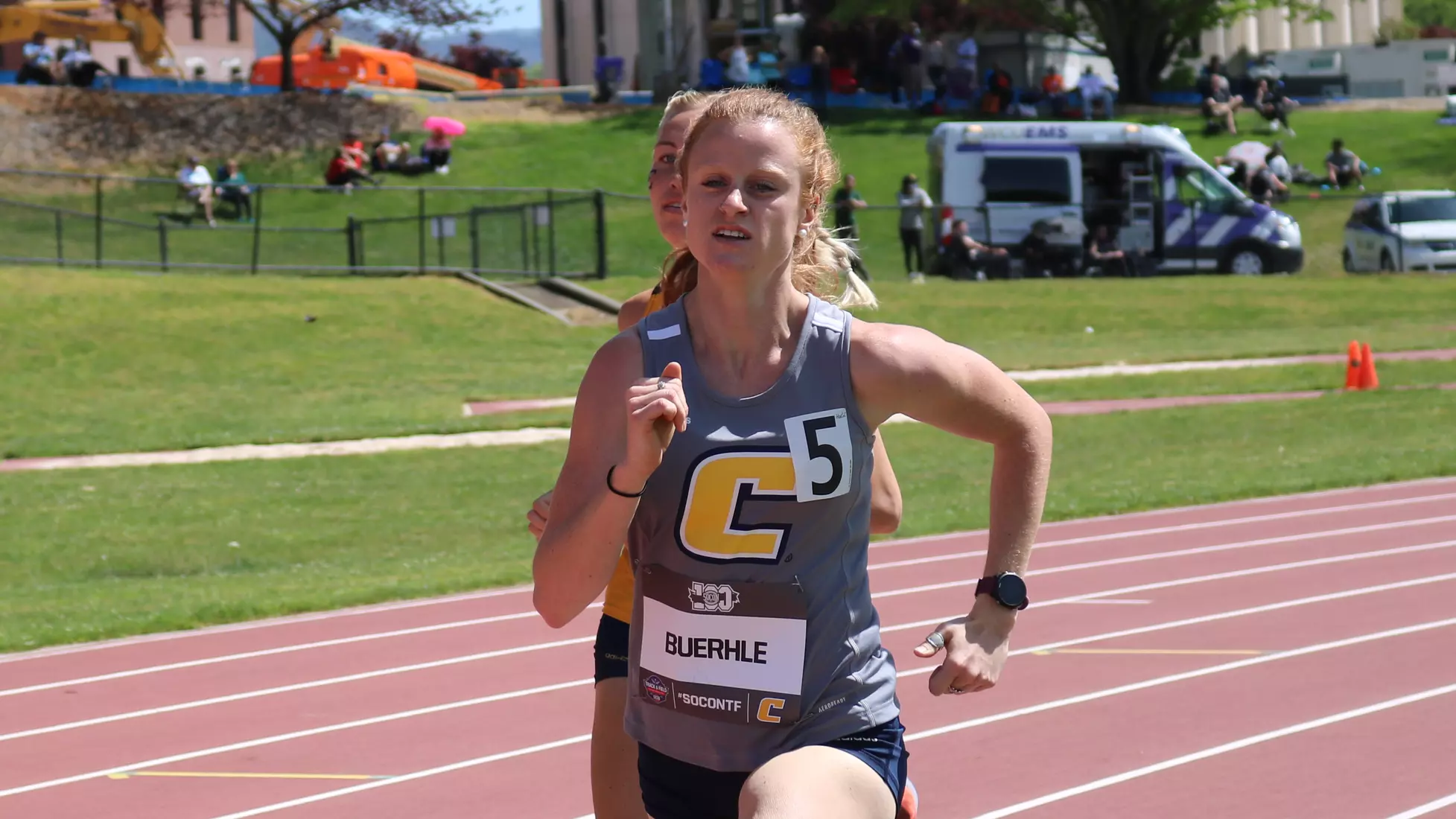 Nicole Buehrle 800m