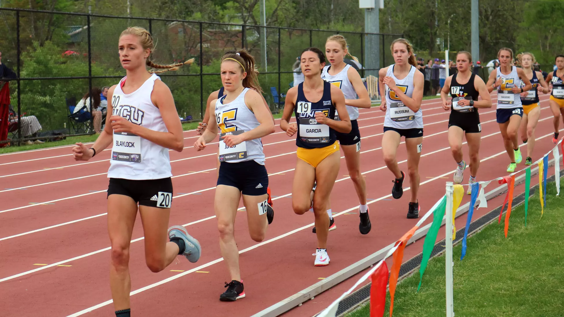 Mocs in the 5000 meter