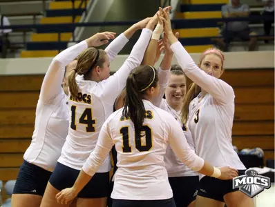 Lady Mocs move to 5-1 in Southern Conference with 3-2 win over Wofford