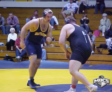 Wrestlers Post Two Wins to Move to 5-0