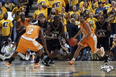 Mocs Lose 78-74 Heartbreaker in Statesboro