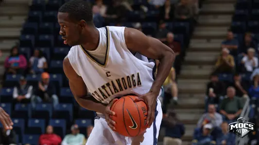 Chattanooga Grinds Out 74-70 Win over Longwood