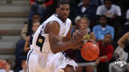 Mocs Lose First Game of the Year at Richmond 75-49