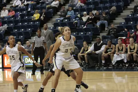 Lady Mocs Outlast Spiders in Double-Overtime