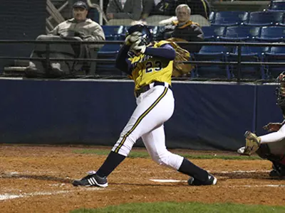 Lady Mocs Sweep First Day of Chattanooga Challenge
