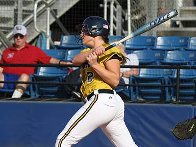 Lady Mocs One-Hit Belmont en Route to 9-0 Win