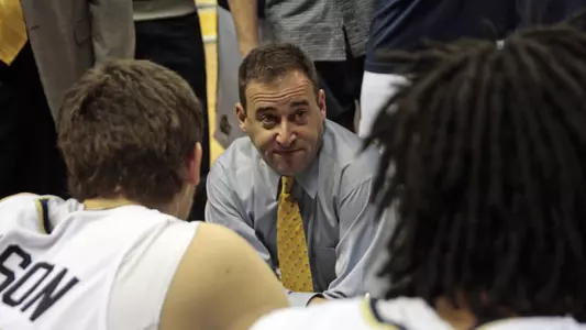 Big Second Half Run Leads Mocs past UNC Greensboro