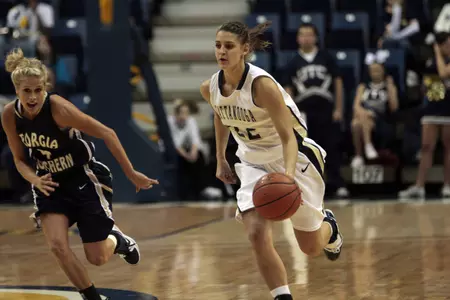 Lady Mocs Grab Comeback Victory