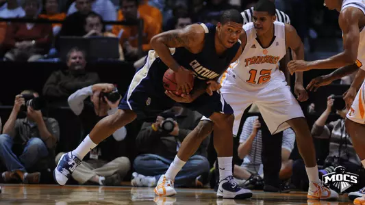 Chattanooga Out-lasts Marshall 69-68 on Big Defensive Play at Buzzer