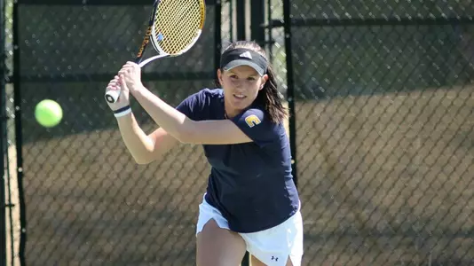 Lady Mocs Fall at Austin Peay 4-3