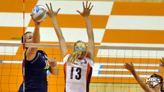 Chattanooga Drops Contest to Col. Of Charleston