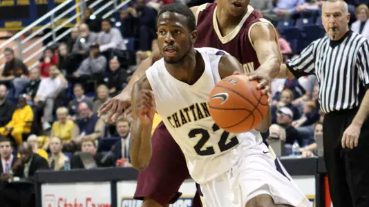 Mocs Win Battle of SoCon Unbeatens 91-88 over College of Charleston