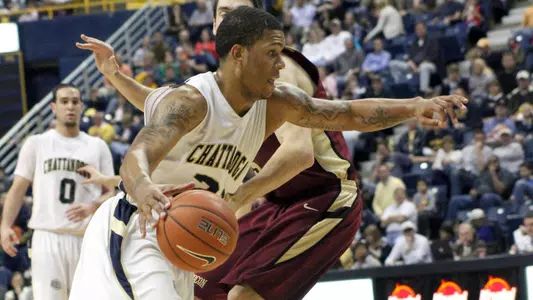 Mocs Hold Off Elon 85-76 on Legends Night