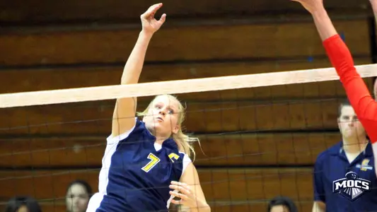 Mocs Volleyball Takes Set from Division-Leader Samford