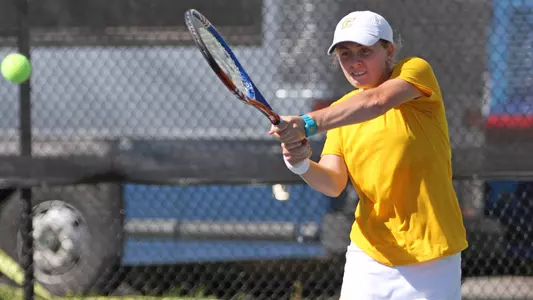 Lady Mocs Battle MTSU in a 4-3 Loss
