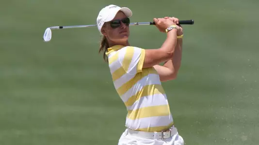 Duvernay Is Tied for 10th Heading into Final Round
