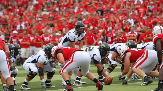 Nebraska Tops No. 21 Chattanooga 40-7 to Open Season