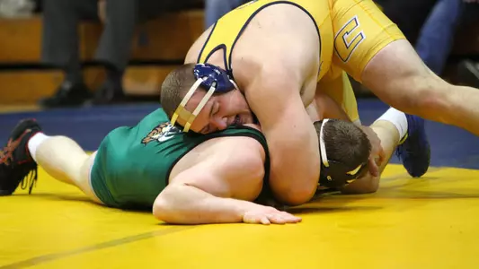 Mocs Drop Two Matches at NWCA National Duals