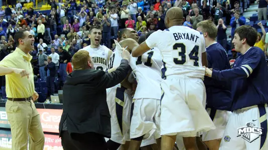 Hampton?s Coast-to-Coast Layup Is Winning Tally for Mocs
