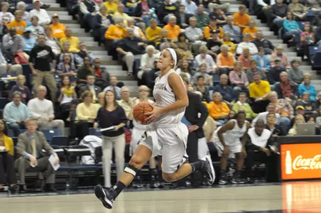 Lady Mocs Fall to Elon, 70-60 in Overtime