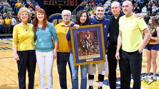 Seniors Push Mocs to 86-78 Win over Samford