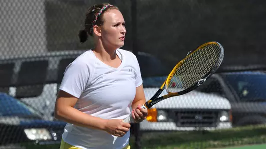 Lady Mocs Fall to UNCG 5-2