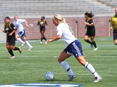 Mackezyk Scores Game Winner in Soccer's 1-0 Win