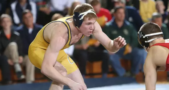 Mocs Defeat Hofstra at Hokie Duals