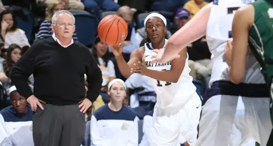 Shumpert, Towns Lead Lady Mocs Past UAB