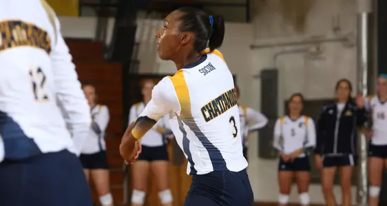 Volleyball Pushes Furman to Five-Set Match