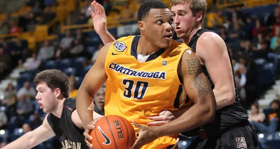 Mason Powers Mocs to 81-72 Win at Western Carolina