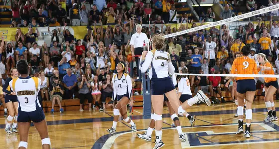 Record Crowd Cheers On Mocs Against Tennessee
