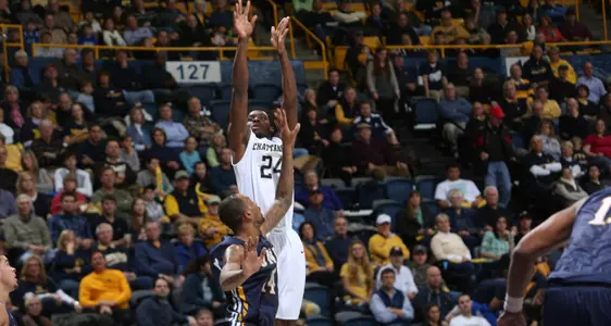 Streaking Mocs Power Past UNCG 77-67