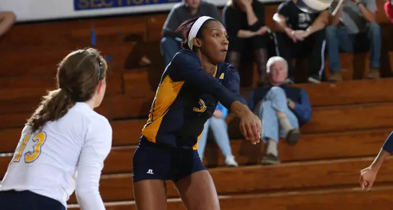Volleyball Drops 3-2 Heartbreaker to Mercer